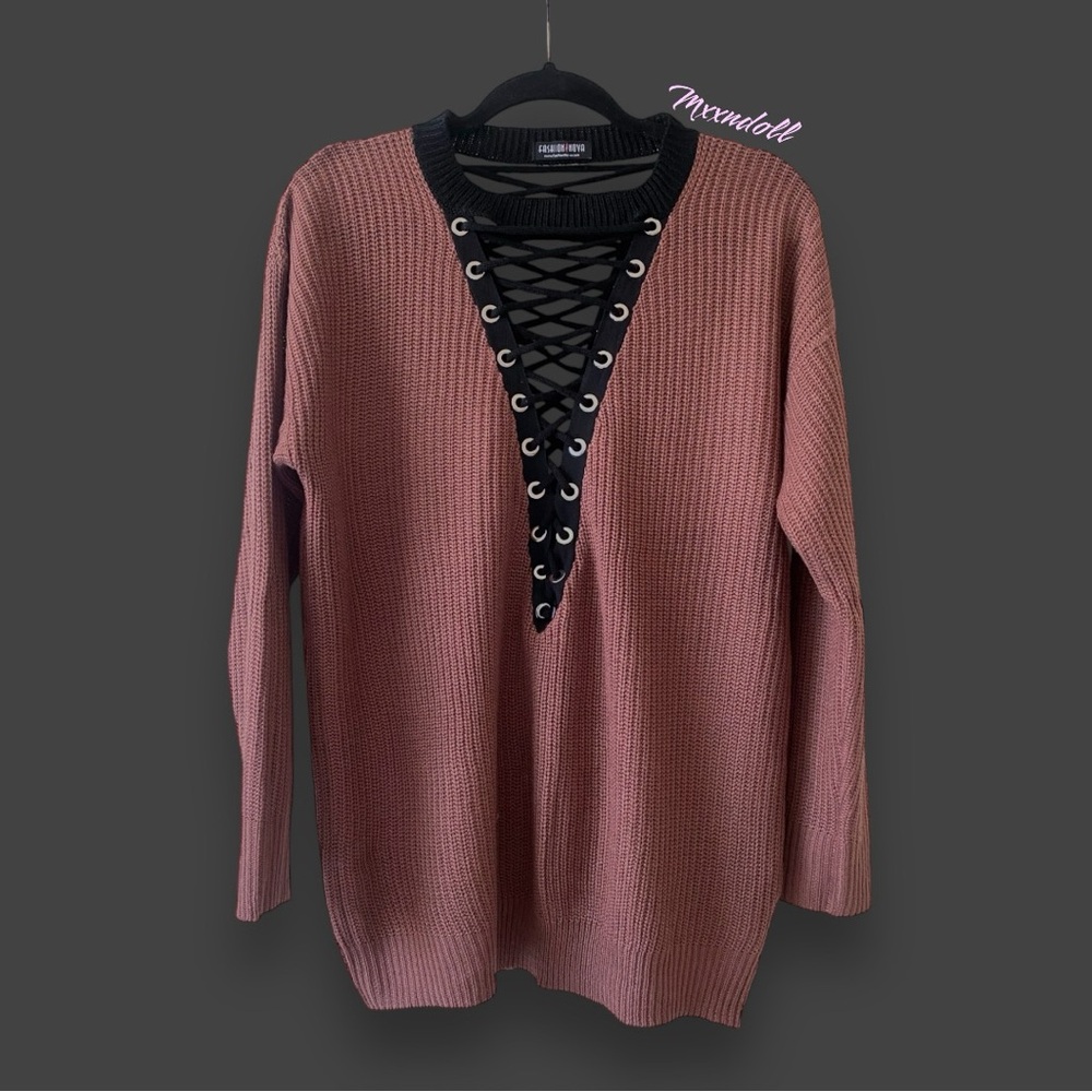 V-neck Lace up sweater